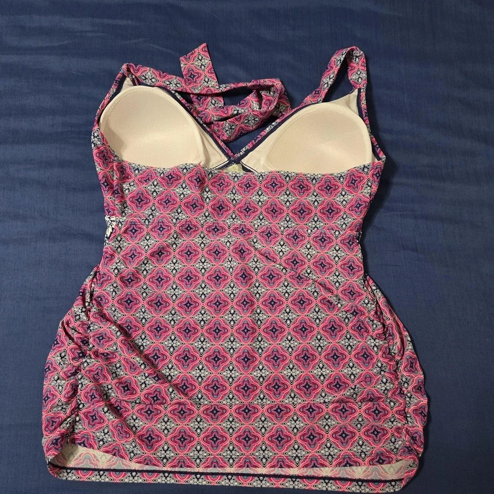 Beach Bump By Motherhood Maternity Tankini Top Womens‎ M Pink Halter Padded